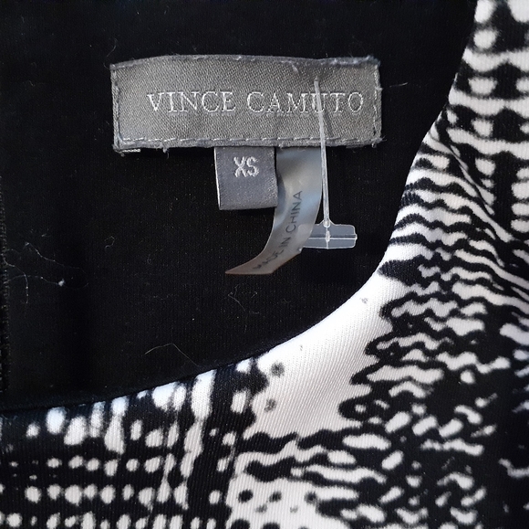 Vince Camuto Cityscape Scuba Black Shirt Size XS - Picture 2 of 2